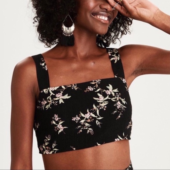 American Eagle Floral Crop Top - Picture 3 of 3